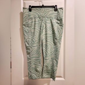 Workout capri leggings